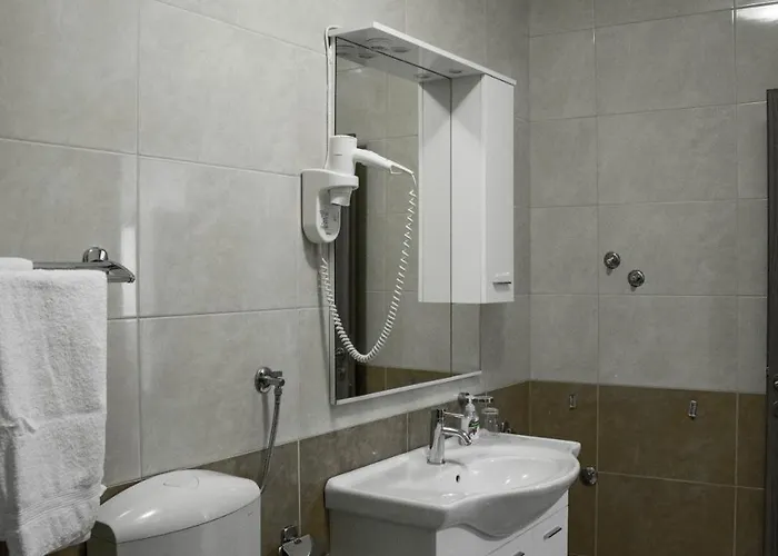 شقة Apartman Central Pisak